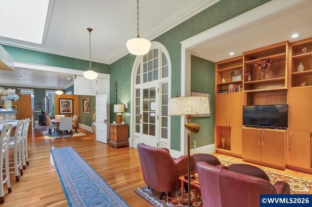 231 Commercial St NE, Salem, OR 97301