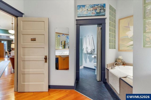 231 Commercial St NE, Salem, OR 97301