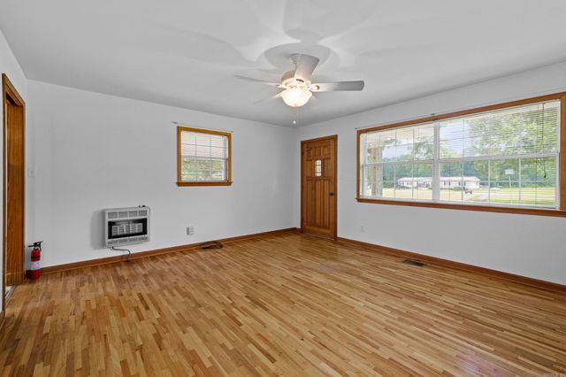 7120 W Republican Road, Jacksonville, AR 72076