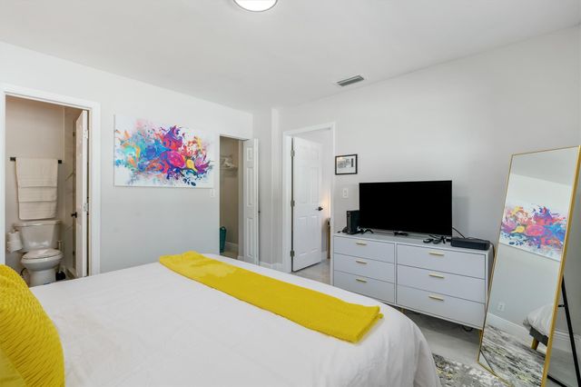 337 SW 21st St #1-3, Fort Lauderdale, FL 33315