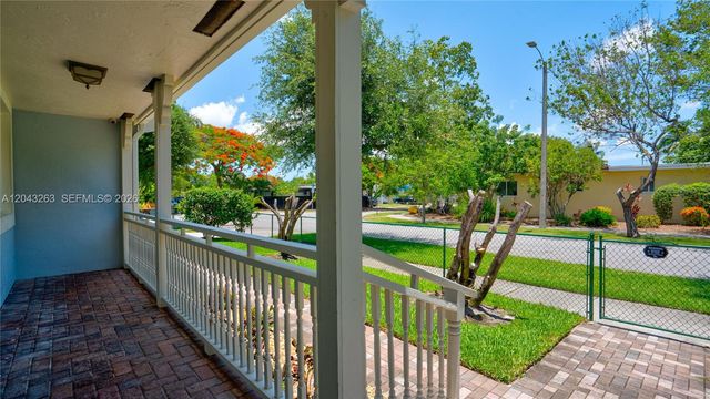 500 SW 51st Ct 1, Miami, FL 33134