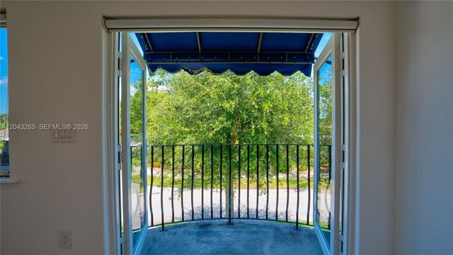 500 SW 51st Ct 1, Miami, FL 33134