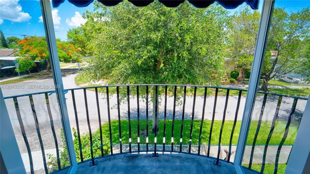 500 SW 51st Ct 1, Miami, FL 33134