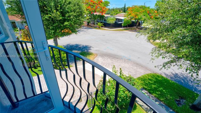 500 SW 51st Ct 1, Miami, FL 33134