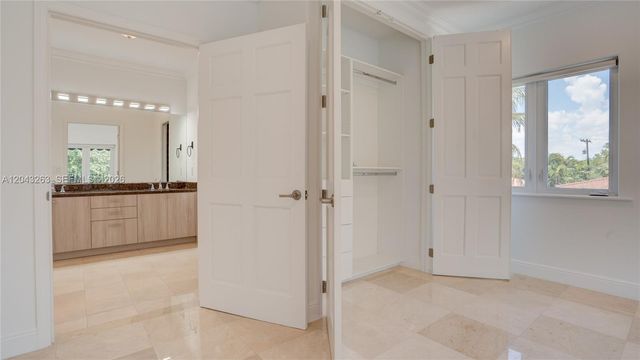 500 SW 51st Ct 1, Miami, FL 33134