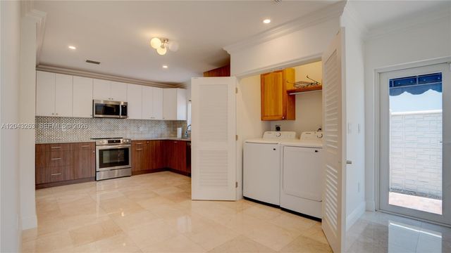 500 SW 51st Ct 1, Miami, FL 33134