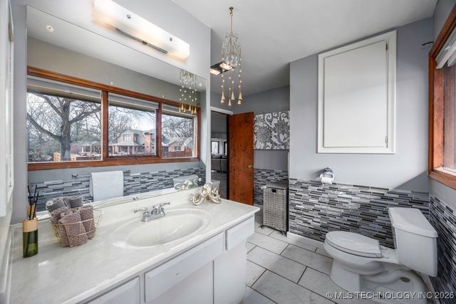 2007 Skyline Drive, Bartlesville, OK 74006