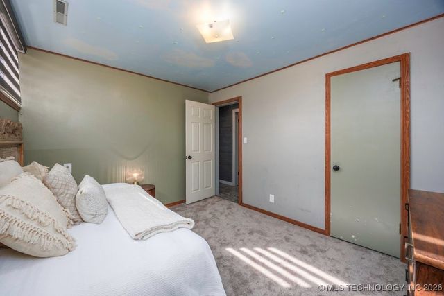 2007 Skyline Drive, Bartlesville, OK 74006