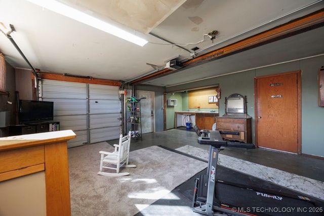 2007 Skyline Drive, Bartlesville, OK 74006