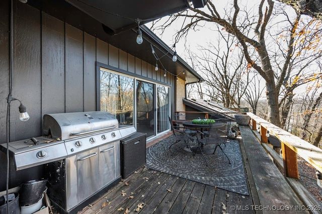 2007 Skyline Drive, Bartlesville, OK 74006