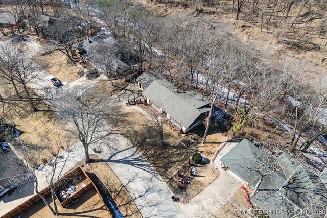 2007 Skyline Drive, Bartlesville, OK 74006