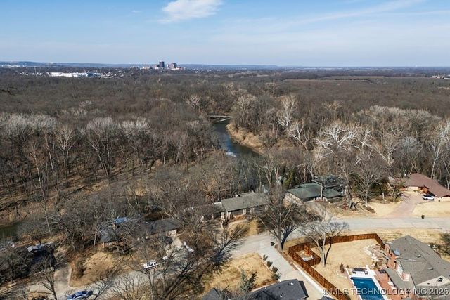 2007 Skyline Drive, Bartlesville, OK 74006