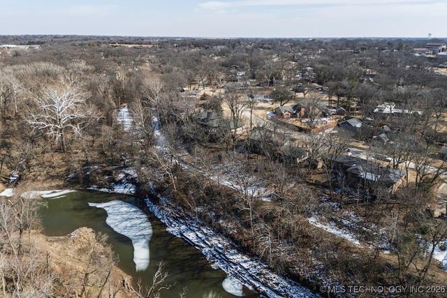 2007 Skyline Drive, Bartlesville, OK 74006