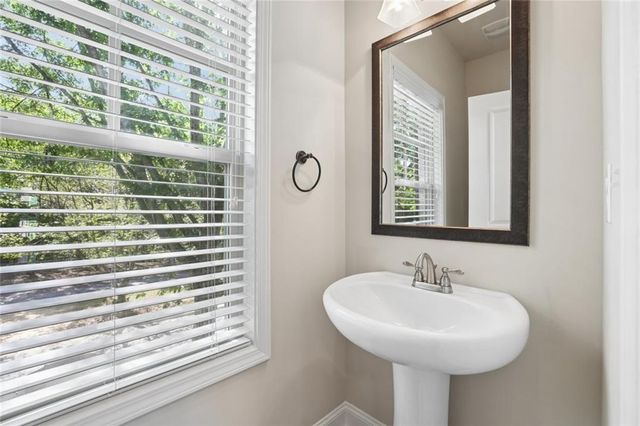 1560 Baygreen Road, Suwanee, GA 30024