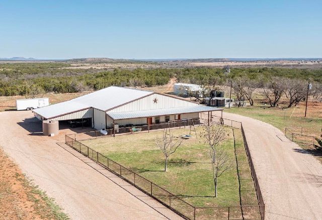 2230 Farm-to-market 2662, Bronte, TX 76933
