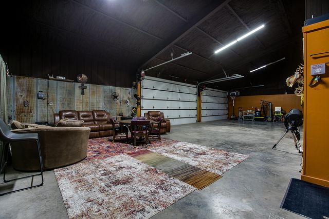 2230 Farm-to-market 2662, Bronte, TX 76933