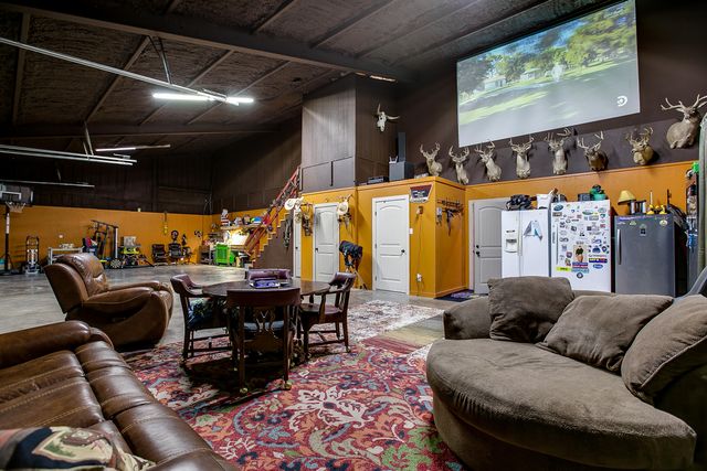 2230 Farm-to-market 2662, Bronte, TX 76933