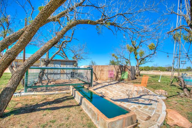 2230 Farm-to-market 2662, Bronte, TX 76933