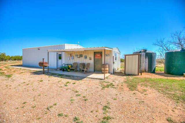 2230 Farm-to-market 2662, Bronte, TX 76933