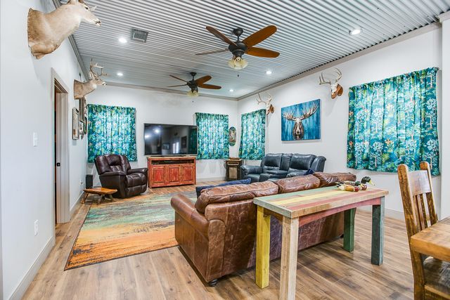 2230 Farm-to-market 2662, Bronte, TX 76933