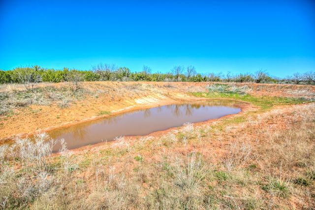 2230 Farm-to-market 2662, Bronte, TX 76933