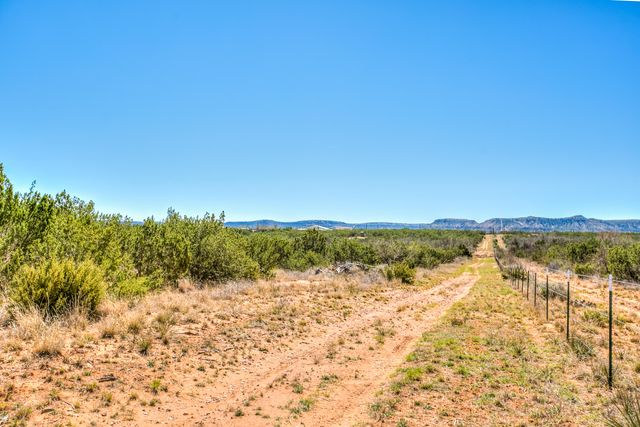 2230 Farm-to-market 2662, Bronte, TX 76933