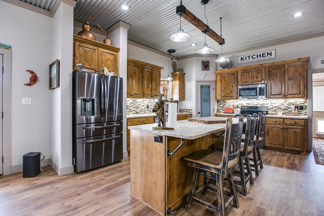 2230 Farm-to-market 2662, Bronte, TX 76933