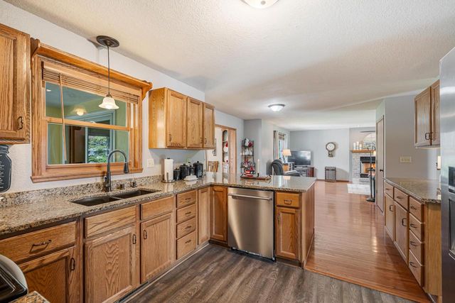 W6108 LONG COURT, Appleton, WI 54914