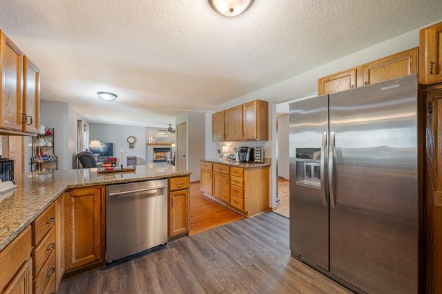 W6108 LONG COURT, Appleton, WI 54914