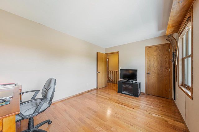 W6108 LONG COURT, Appleton, WI 54914