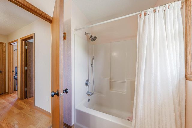 W6108 LONG COURT, Appleton, WI 54914