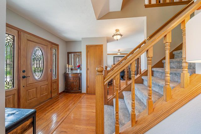 W6108 LONG COURT, Appleton, WI 54914