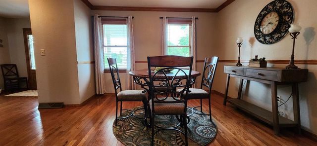 W6108 LONG COURT, Appleton, WI 54914