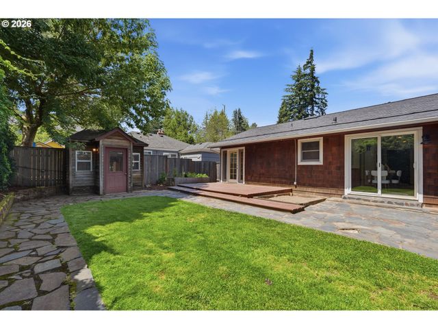 1318 OAK St, Lake Oswego, OR 97034
