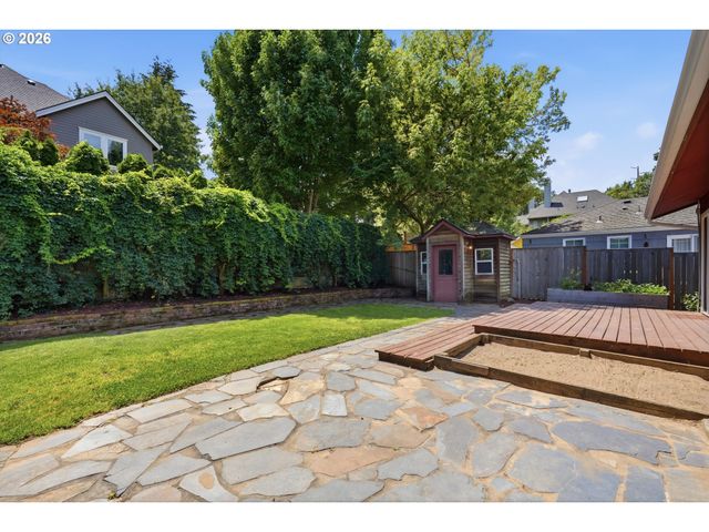 1318 OAK St, Lake Oswego, OR 97034