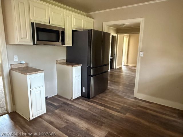 207 Pearl Street, Poteau, OK 74953