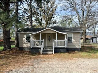 207 Pearl Street, Poteau, OK 74953