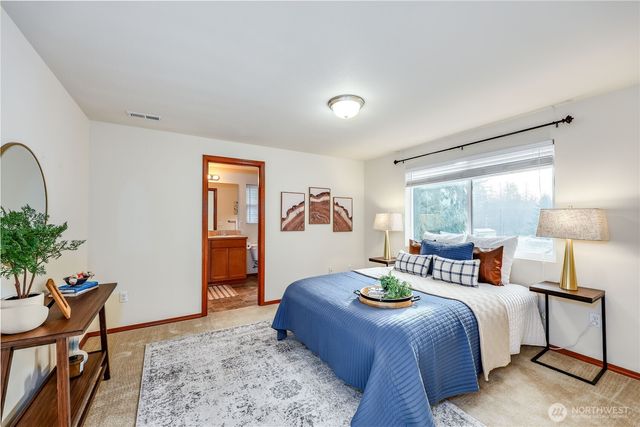 6728 Takota Place NE, Bremerton, WA 98311