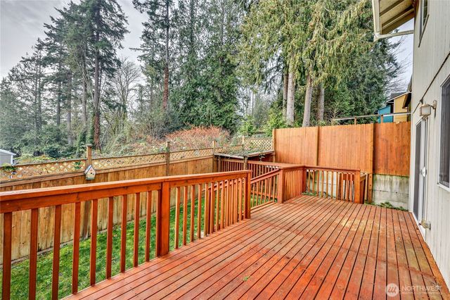 6728 Takota Place NE, Bremerton, WA 98311