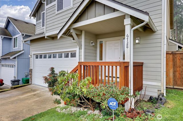6728 Takota Place NE, Bremerton, WA 98311