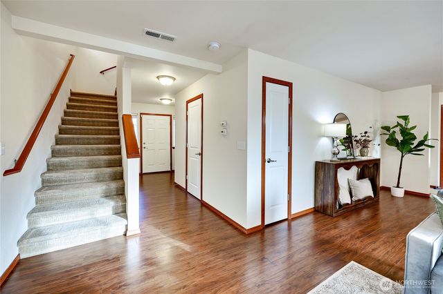 6728 Takota Place NE, Bremerton, WA 98311