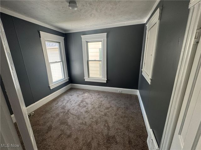 2048 W 95th Street, Cleveland, OH 44102