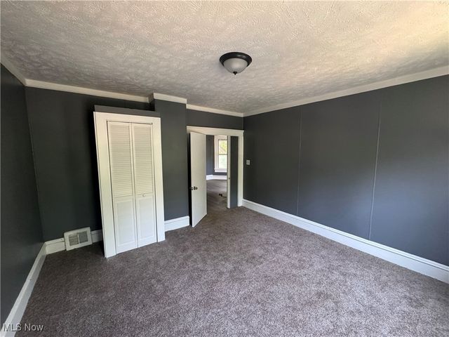 2048 W 95th Street, Cleveland, OH 44102