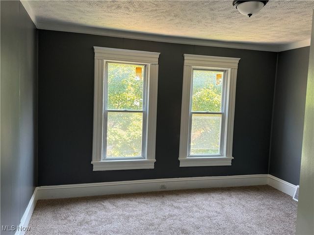 2048 W 95th Street, Cleveland, OH 44102