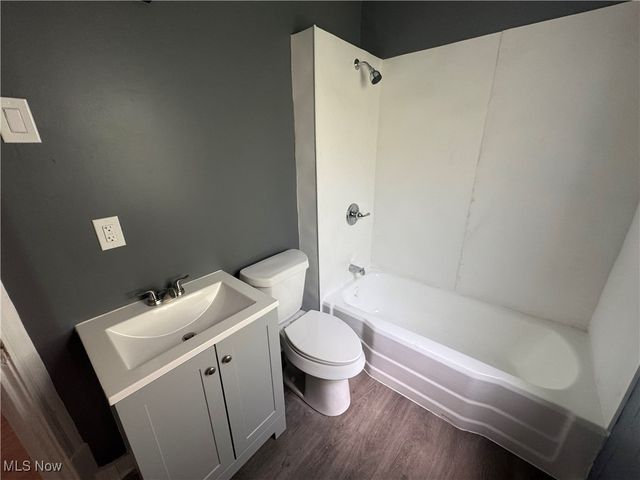 2048 W 95th Street, Cleveland, OH 44102