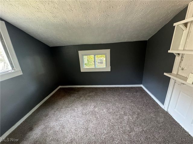 2048 W 95th Street, Cleveland, OH 44102