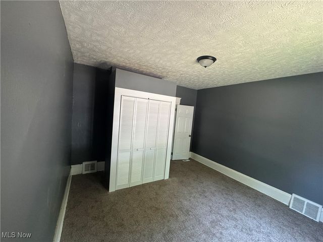 2048 W 95th Street, Cleveland, OH 44102