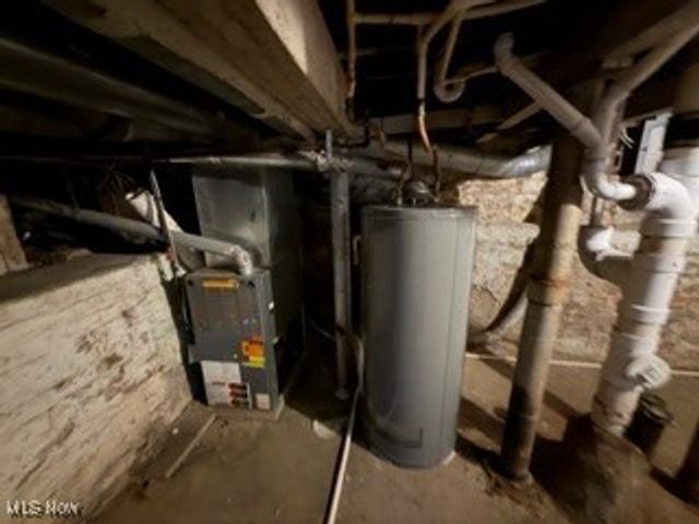 2048 W 95th Street, Cleveland, OH 44102