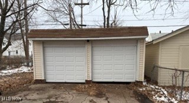 2048 W 95th Street, Cleveland, OH 44102