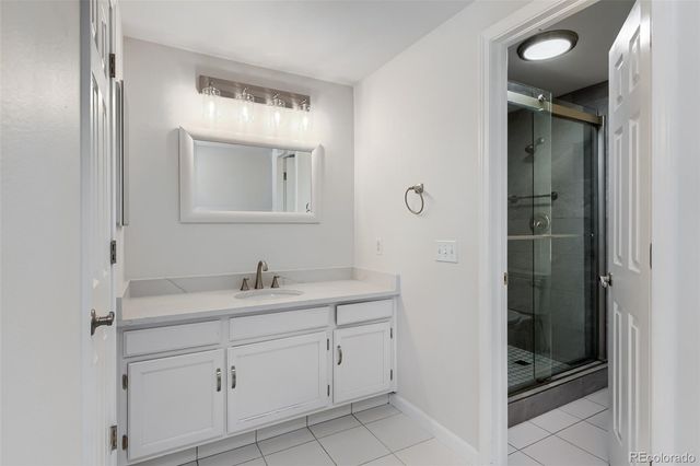 2892 W Long Circle B, Littleton, CO 80120